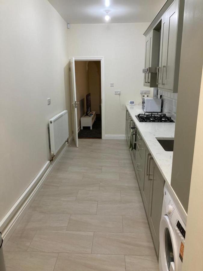 Homely 3-Bed House In Bham 15 Min From City Centre Birmingham Luaran gambar