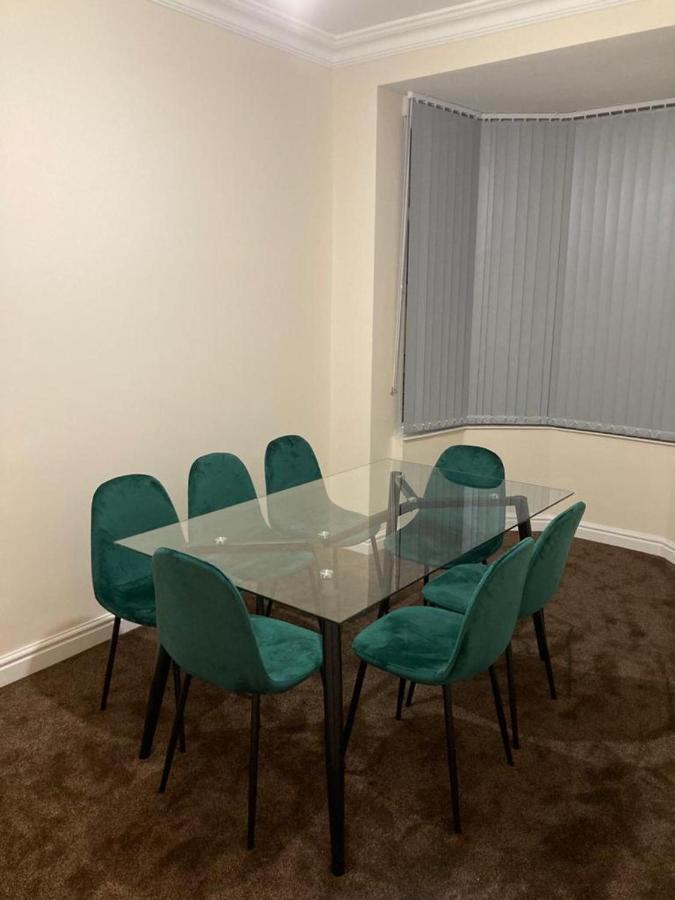 Homely 3-Bed House In Bham 15 Min From City Centre Birmingham Luaran gambar